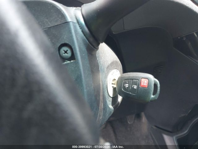 JTDKDTB30G1137787 Toyota Prius C One