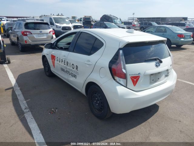 JTDKDTB30G1137787 Toyota Prius C One