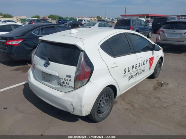 JTDKDTB30G1137787 Toyota Prius C One