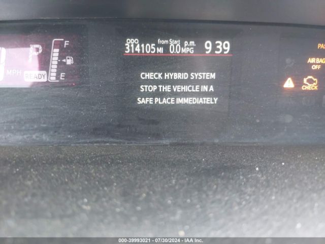 JTDKDTB30G1137787 Toyota Prius C One