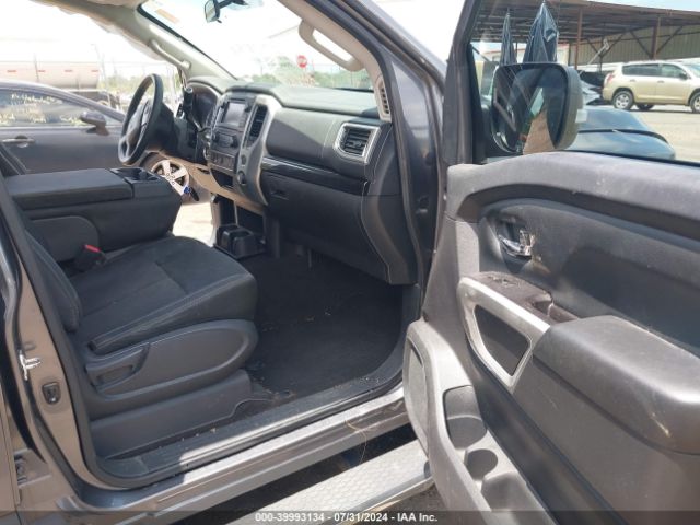 1N6AA1EK1KN530465 Nissan TITAN SV