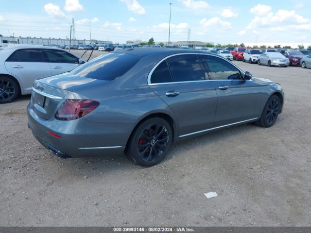 WDDZF4JB6JA407609 Mercedes-Benz E 300