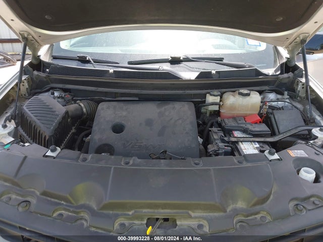 Chevrolet Traverse Ls 2018 1GNERFKW7JJ137214 Image 10