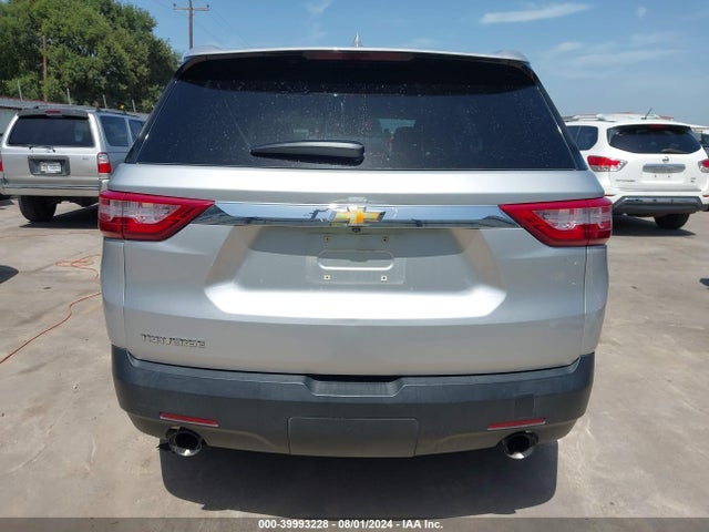 Chevrolet Traverse Ls 2018 1GNERFKW7JJ137214 Image 17