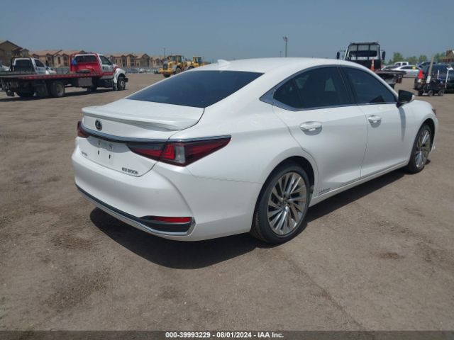 58AFA1C18NU017148 Lexus Es 300h Ultra Luxury