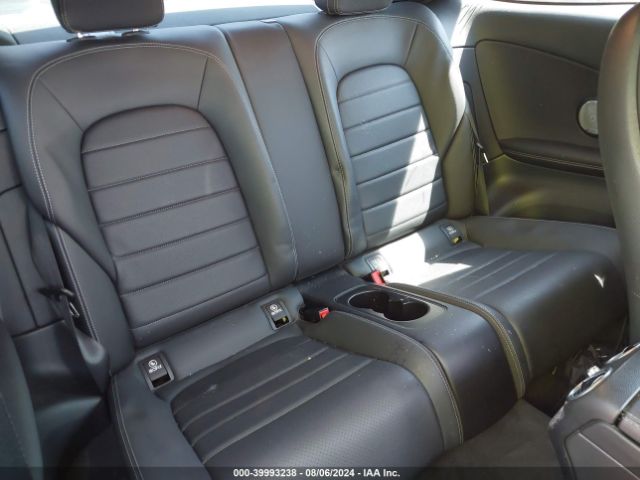 WDDWJ8DB1KF846323 Mercedes-Benz C 300