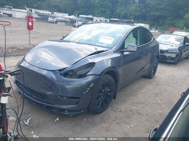 2023 TESLA MODEL Y 7SAYGAEE1PF852297 Photo 1