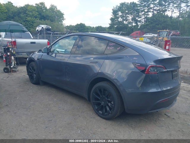 2023 TESLA MODEL Y 7SAYGAEE1PF852297 Photo 2