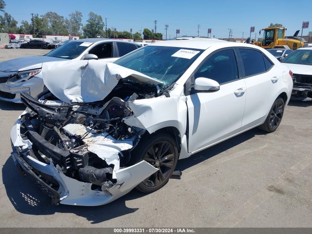 Toyota COROLLA SE 2017 5YFBURHE1HP689372 Image 2