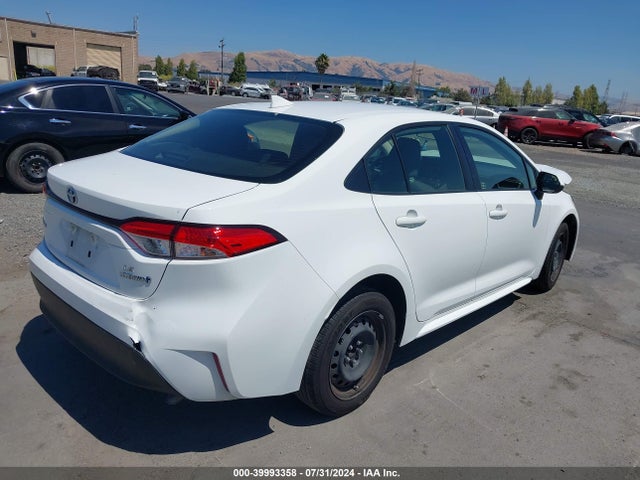 Toyota Corolla Hybrid Le 2023 JTDBCMFE2P3007986 Image 4