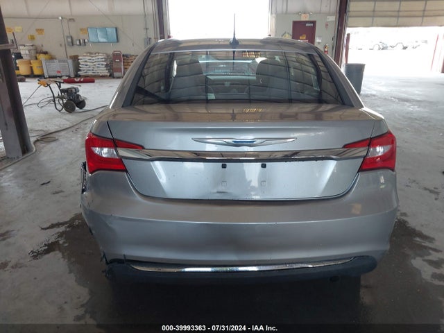 Chrysler 200 LX 2014 1C3CCBAB8EN210649 Image 16