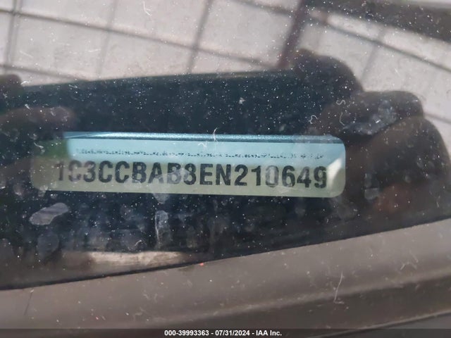1C3CCBAB8EN210649 Chrysler 200 LX
