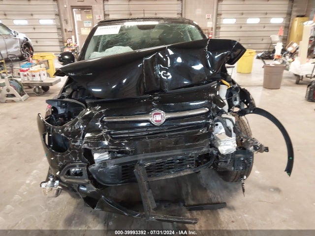 ZFBCFYDB5HP561578 Fiat 500x Lounge Awd