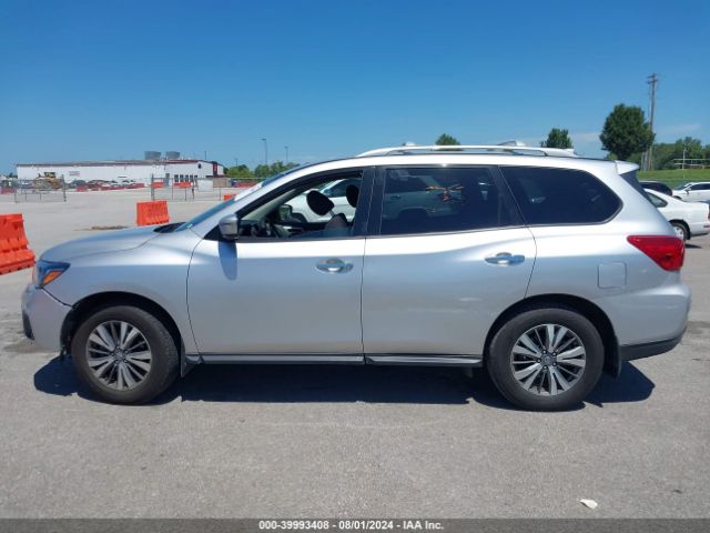 5N1DR2MN0KC583997 Nissan Pathfinder S
