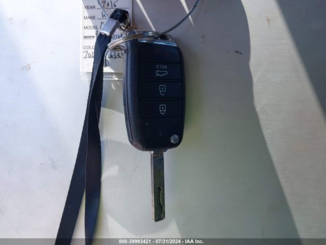 5XXGT4L35GG003309 KIA Optima Lx