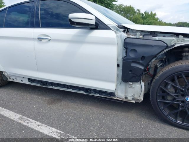 WBAJE7C52JWC56032 BMW 540i Xdrive
