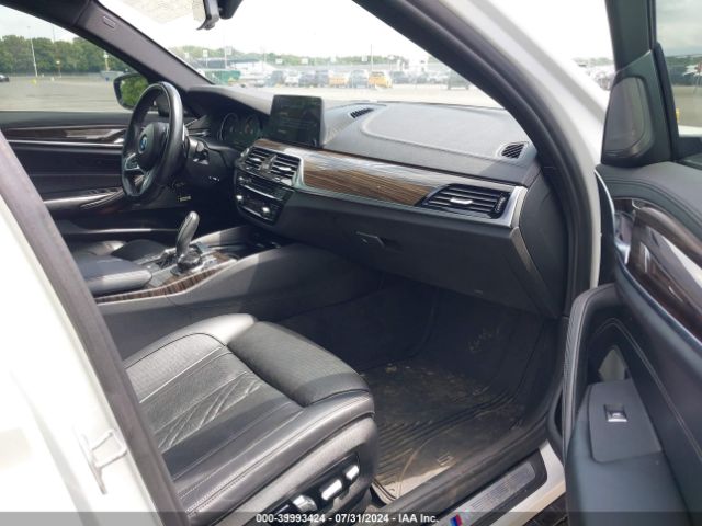 WBAJE7C52JWC56032 BMW 540i Xdrive
