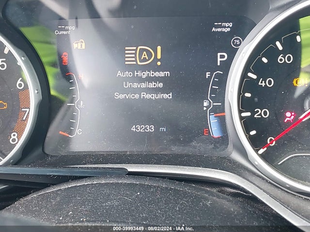 3C4NJCCB1JT407055 Jeep Compass Limited Fwd