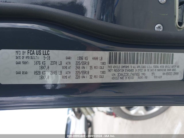 3C4NJCCB1JT407055 Jeep Compass Limited Fwd