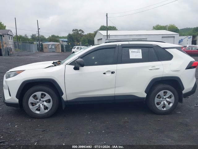 Toyota RAV4 LE 2019 JTMF1RFV4KD503640 Image 14