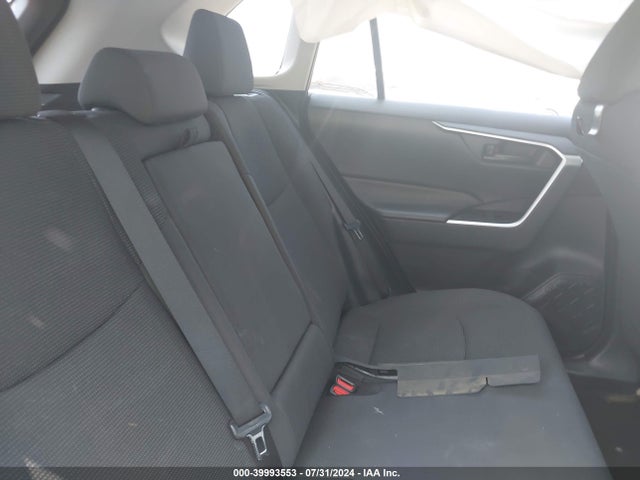 Toyota RAV4 LE 2019 2T3F1RFV3KW058410 Image 8