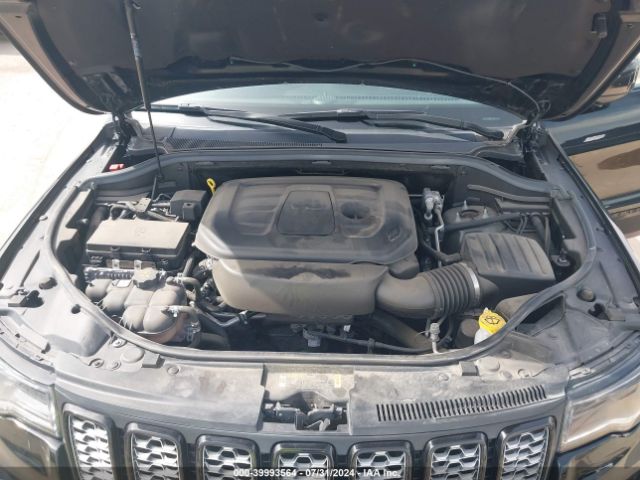 1C4RJEAG1NC153893 Jeep Grand Cherokee Wk Laredo X 4x2