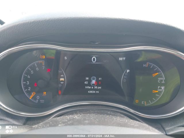 1C4RJEAG1NC153893 Jeep Grand Cherokee Wk Laredo X 4x2