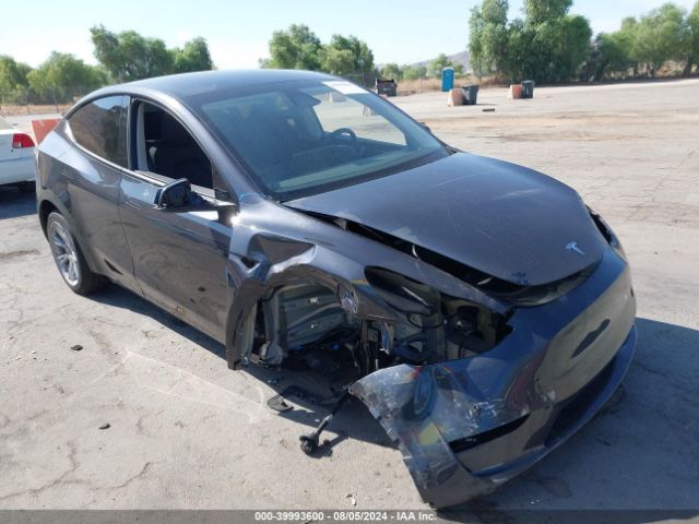 2024 TESLA MODEL Y 7SAYGDEE3RF090790 Photo 0