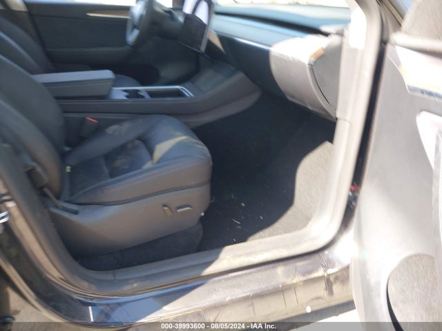 2024 TESLA MODEL Y 7SAYGDEE3RF090790 Photo 4