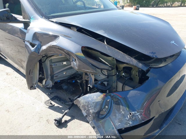 2024 TESLA MODEL Y 7SAYGDEE3RF090790 Photo 5