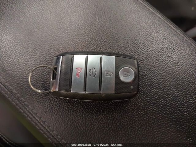 5XXGT4L13GG105982 KIA Optima Lx Turbo