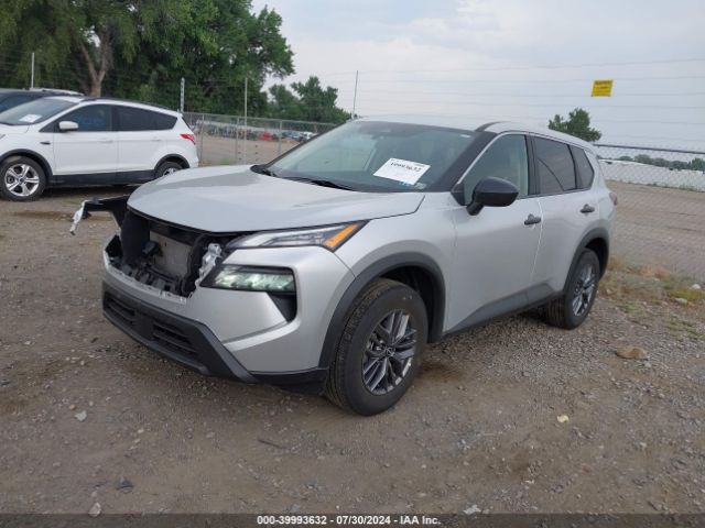 5N1BT3AB9RC719773 Nissan Rogue S Intelligent Awd