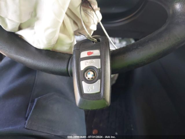 WBA8E1G58GNT35724 BMW 320i