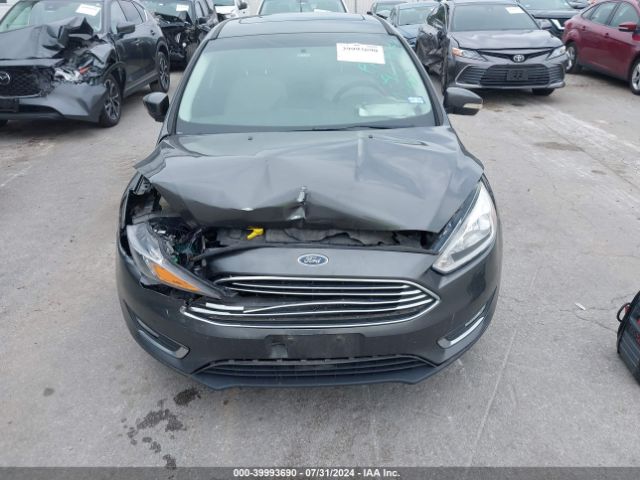 1FADP3J28JL271781 Ford Focus Titanium