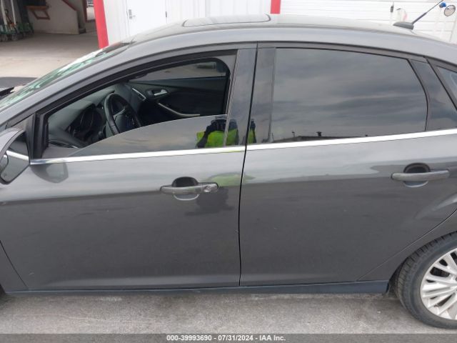 1FADP3J28JL271781 Ford Focus Titanium