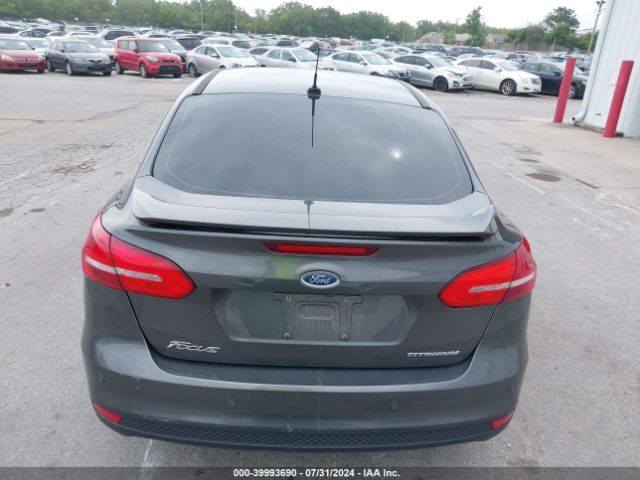1FADP3J28JL271781 Ford Focus Titanium