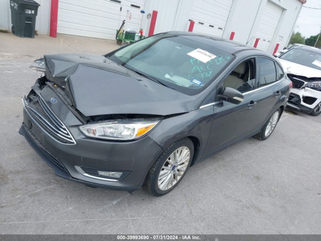 1FADP3J28JL271781 Ford Focus Titanium