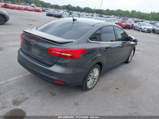 1FADP3J28JL271781 Ford Focus Titanium