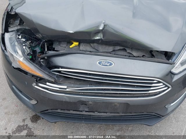 1FADP3J28JL271781 Ford Focus Titanium
