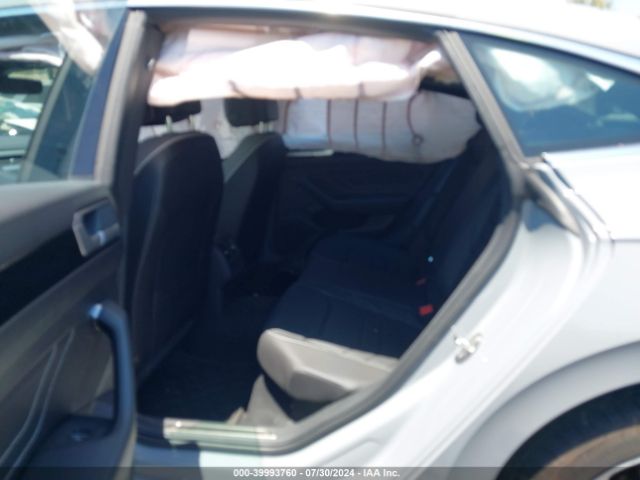 WVWAR7AN4NE009677 Volkswagen Arteon 2.0t Sel R-line