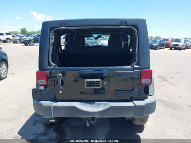 1C4BJWDG3EL194075 Jeep Wrangler Unlimited Sport