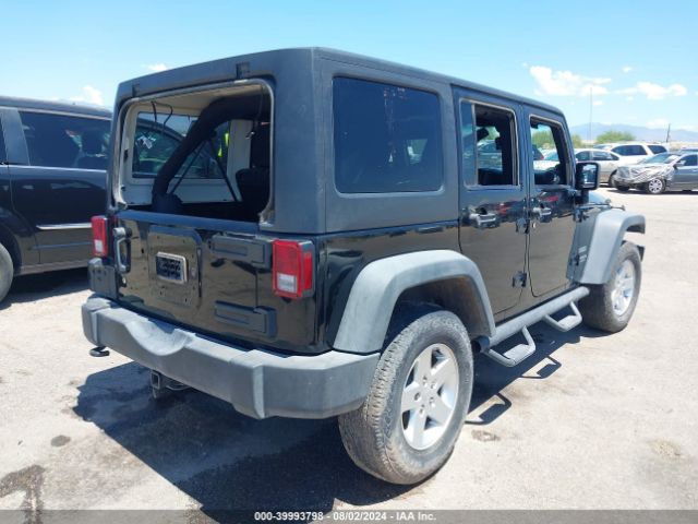 1C4BJWDG3EL194075 Jeep Wrangler Unlimited Sport