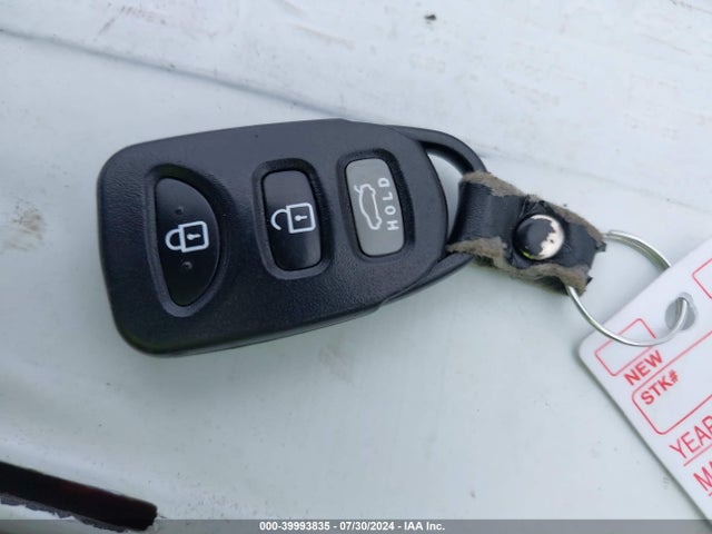 2016 Hyundai Elantra Se მანქანა იყიდება აუქციონზე, vin: 5NPDH4AE5GH708074, აუქციონის ნომერი: 39993835