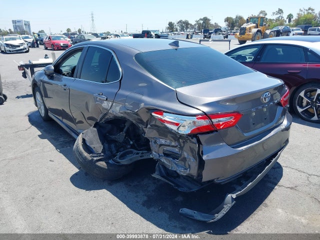 Toyota CAMRY LE 2020 4T1C11AK8LU370279 Image 3