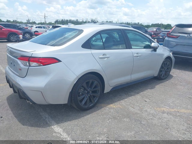 Toyota COROLLA SE 2024 5YFS4MCEXRP194678 Image 4