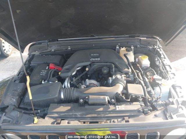 1C4HJXEG7JW311891 Jeep Wrangler Unlimited Sahara