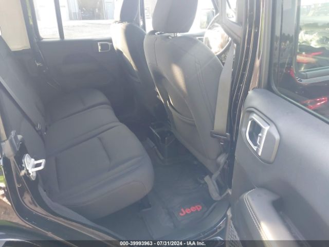 1C4HJXEG7JW311891 Jeep Wrangler Unlimited Sahara