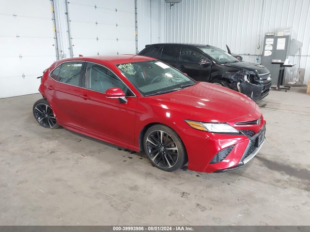 2019 4T1B61HK1KU165906 main image