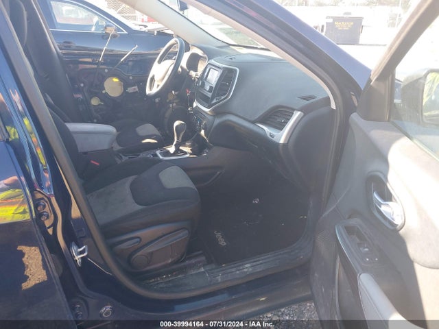 1C4PJMAB4EW273000 Jeep Cherokee Sport
