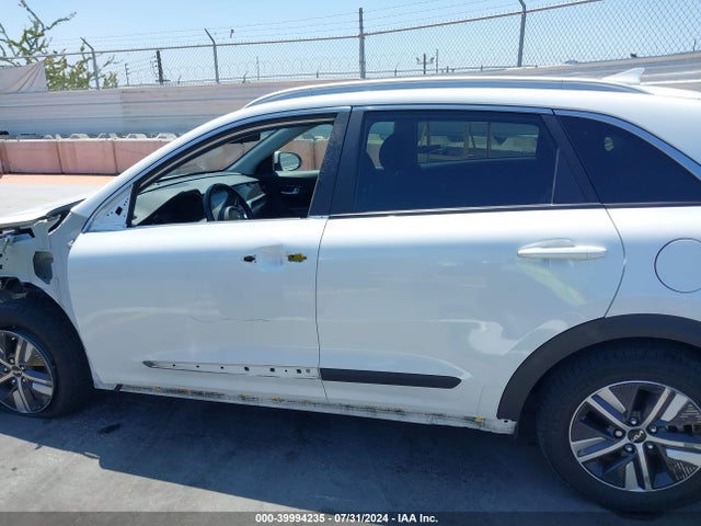 KIA Niro Lxs 2022 KNDCB3LC6N5548691 Image 15